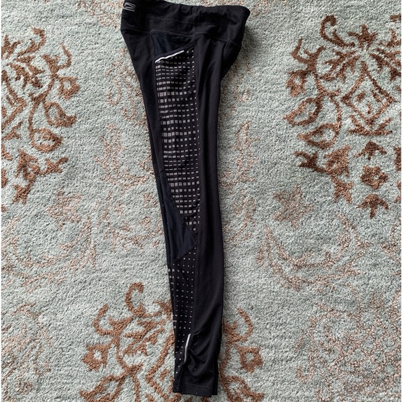 Athleta Reflective Running Tights - Picture 4 of 12